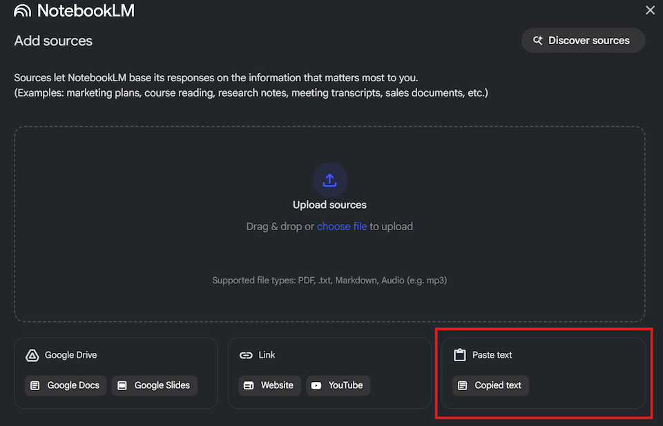 NotebookLM Interface mit der Option "Paste Text"